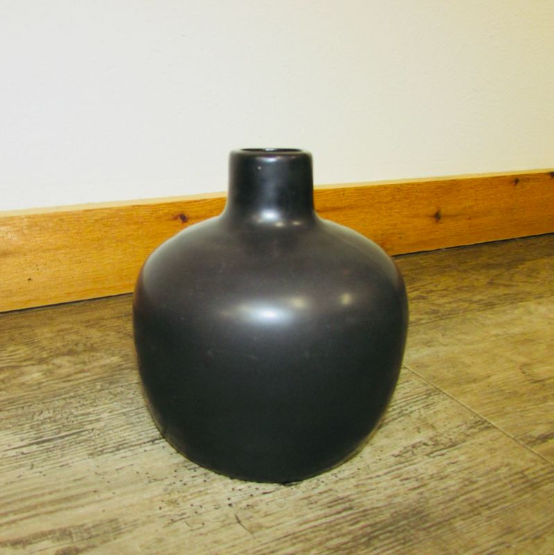 5&quot; Black Round Vase