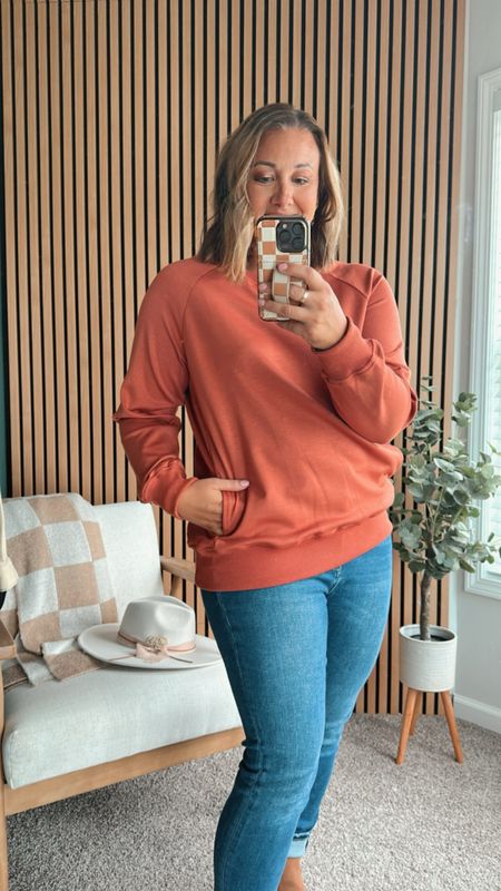 Rib Pocket Pullover