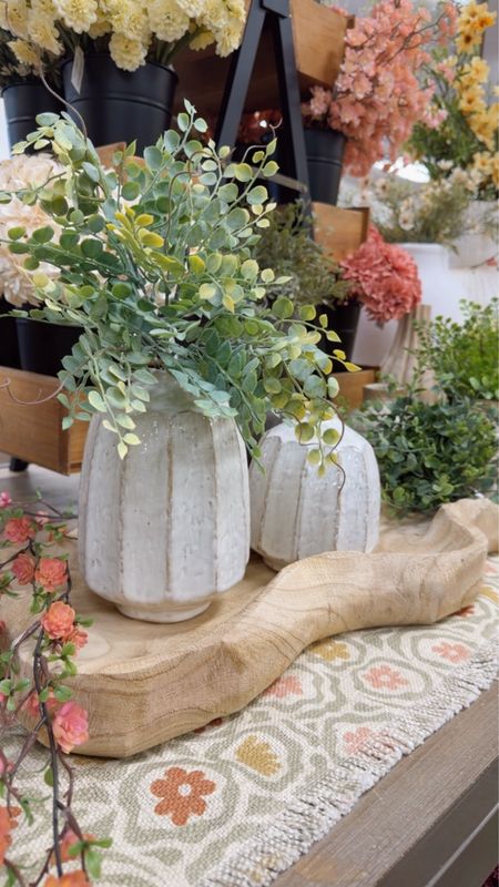 5.5" White Scallop Vase