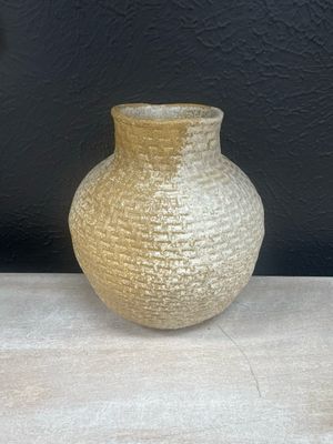 6" Cream Ball Vase