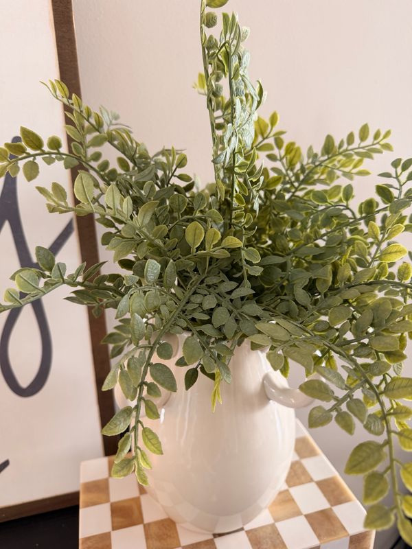 16" Parterre Leaves Bush