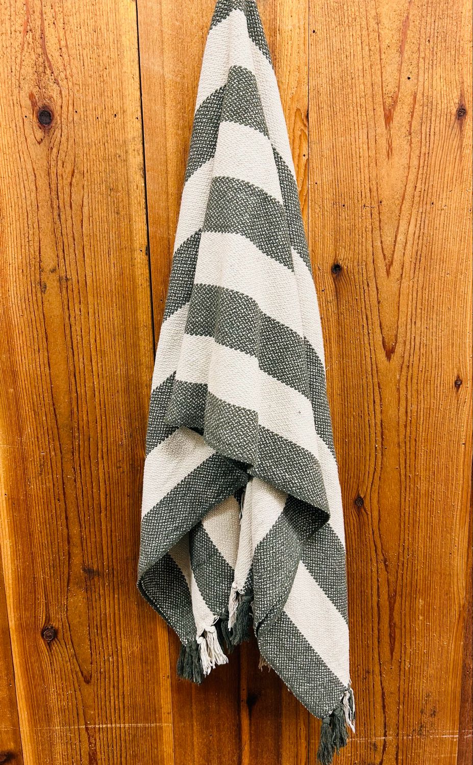 Nat/Green Stripe Throw Blanket