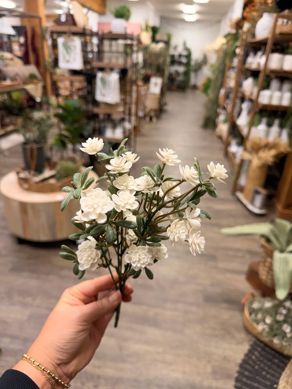 13" Alabaster Buds Pick