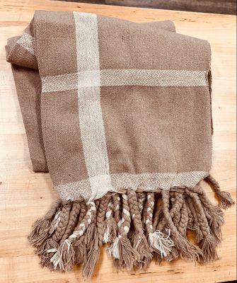 Beige&amp;Nat Fringe Throw