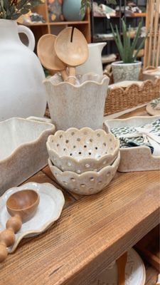 6.9" Scallop Vase