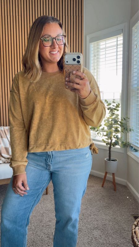Mineral Washed Sweatshirt