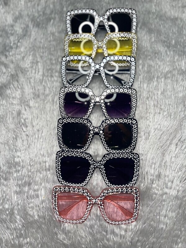 Bling Me  Out