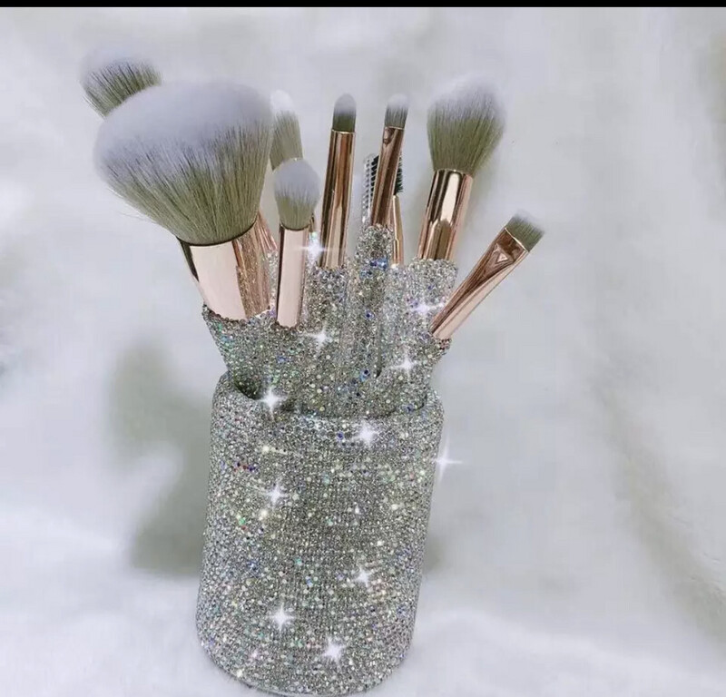 Empress Wishes 4 Clarity Extreme Studded brushes &amp; Extreme Studded Brush Holder