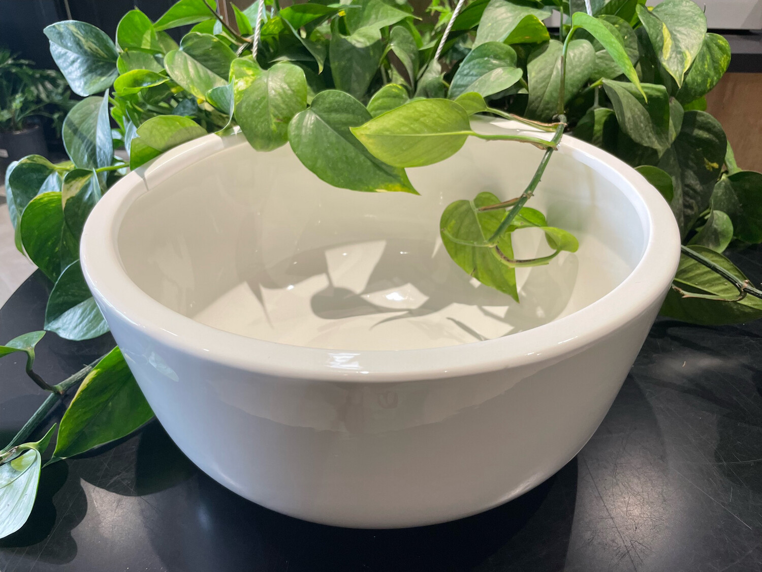 AUBREY WHITE GLOSS CERAMIC BOWL 13.5