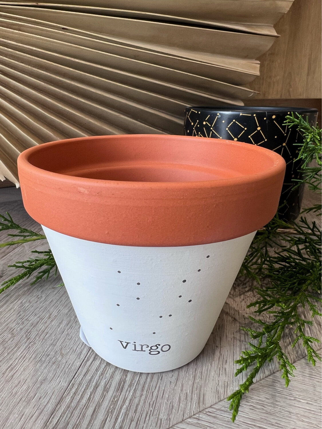 ZODIAC PLANTER VIRGO 4"