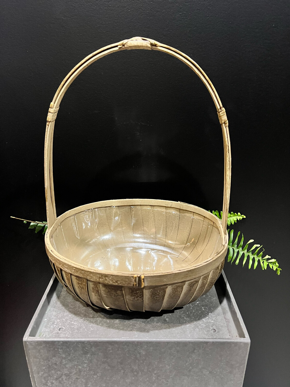 BROWN OVAL BASKET 10"