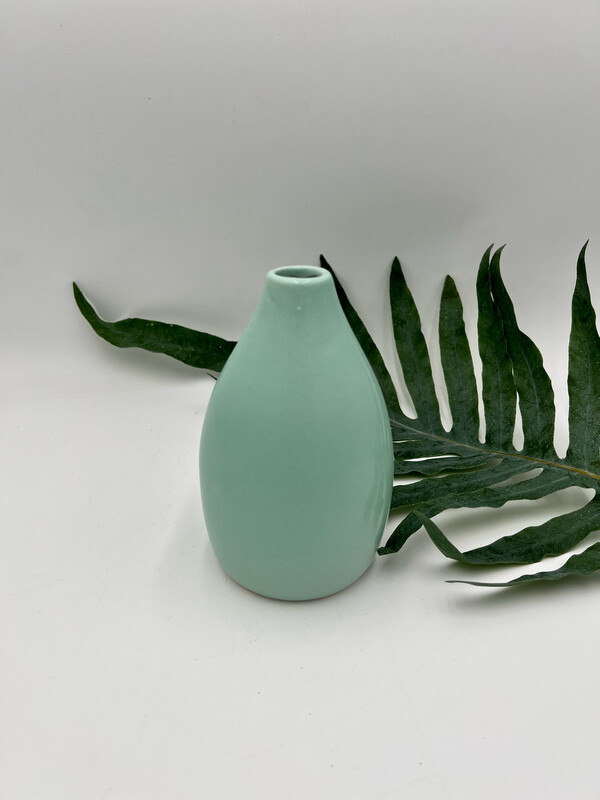 CASHMERE MATTE MINT VASE 6" H
