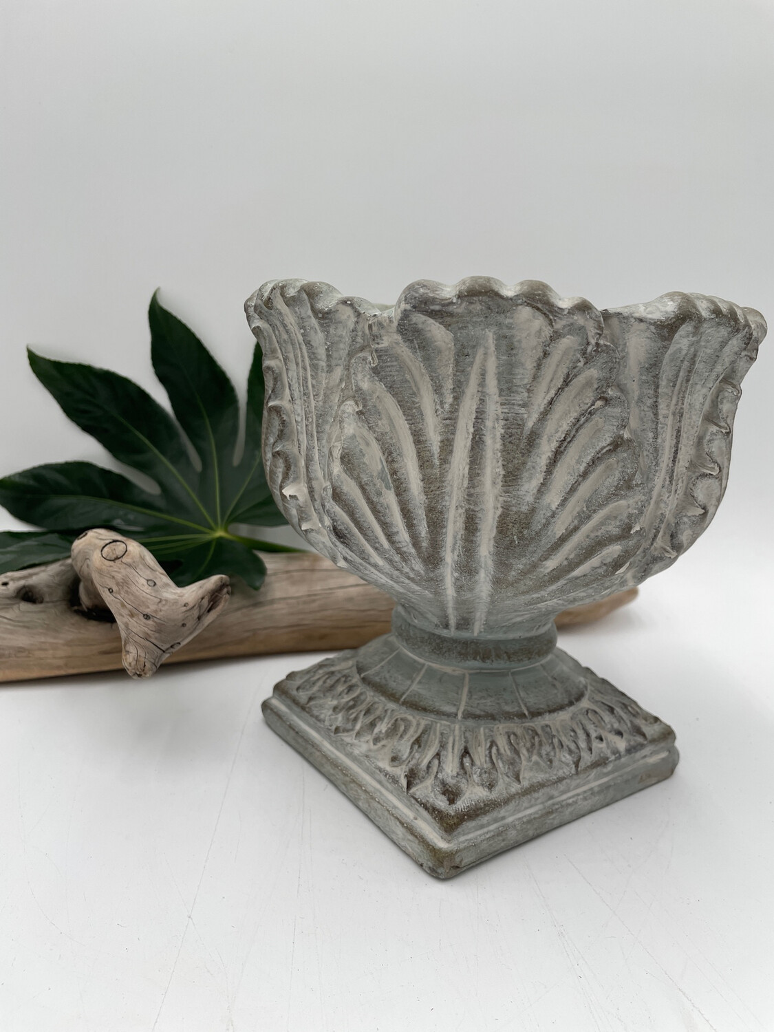 ATHENS ORNATE PEDESTAL PLANTER 6"