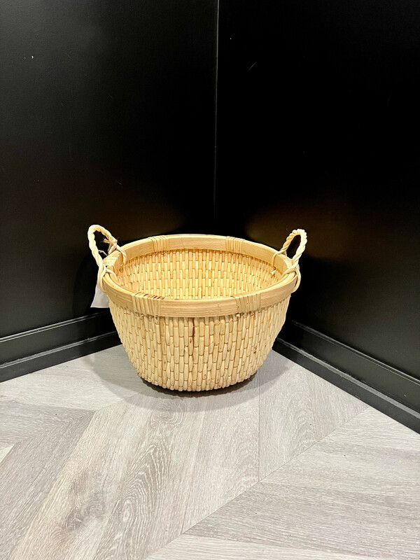 ROUND SEWN WILLOW BASKET 16"