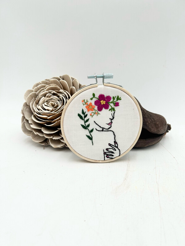THE SADIE - EMBROIDERY SMALL