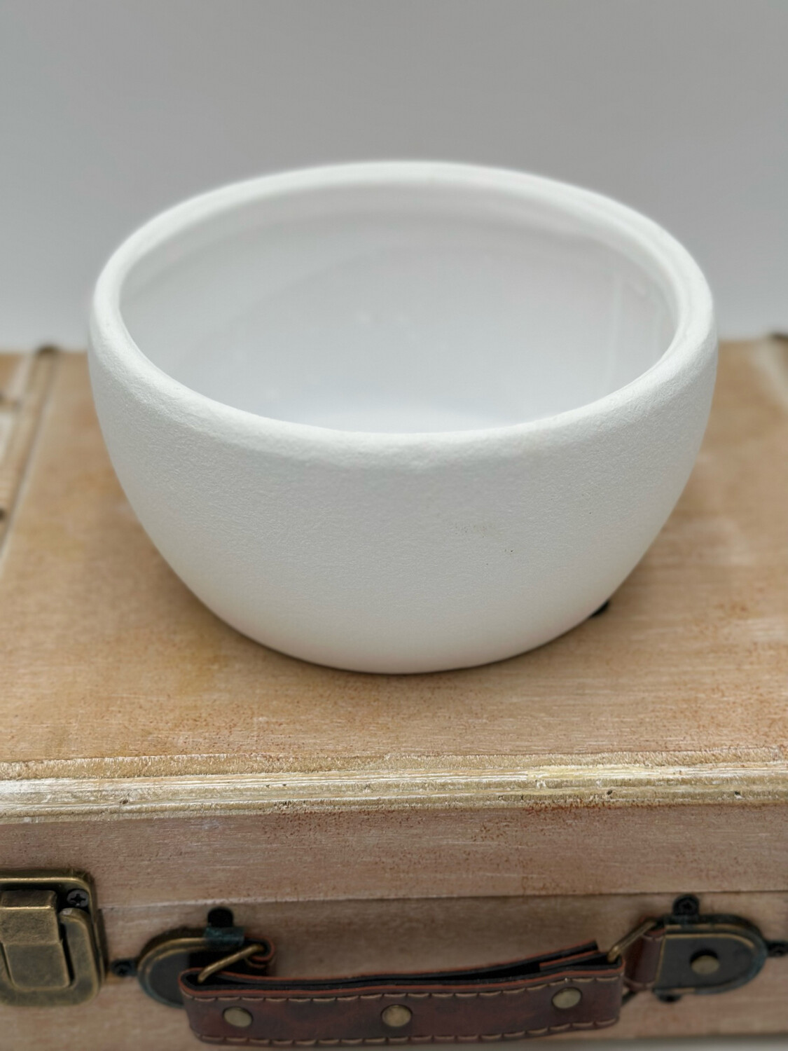 CAMILA WHITE CERAMIC BOWL 7"
