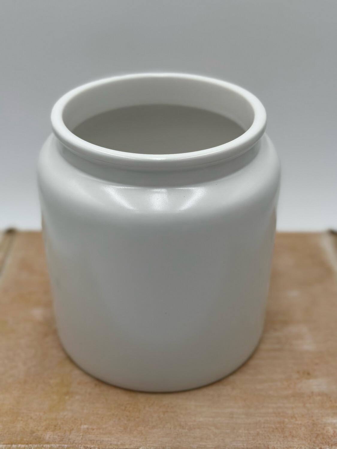 WHITE CANISTER 4.5"