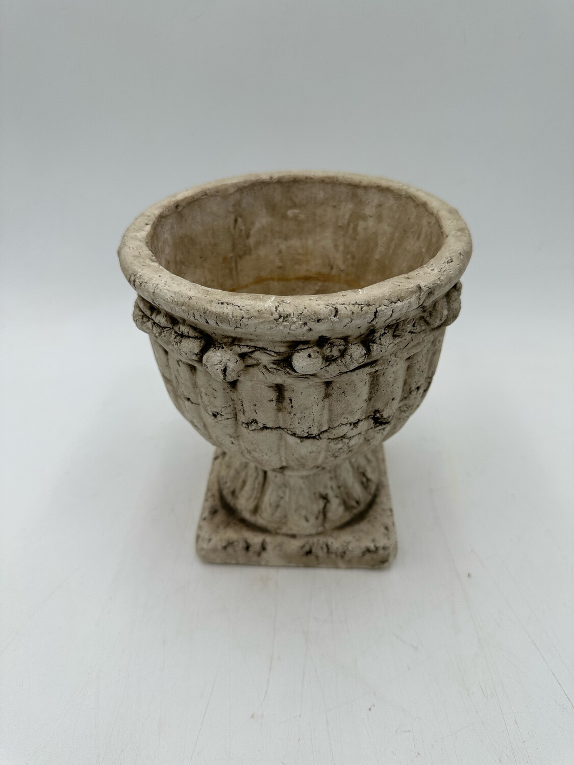 ATHENS PEDESTAL PLANTER 6"