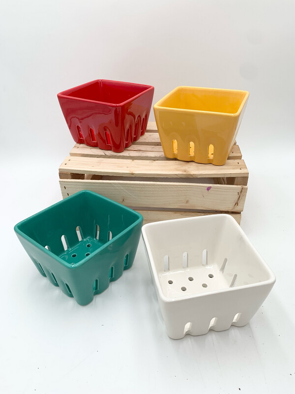 STRAWBERRY CRATES ASSORTED COLOURS