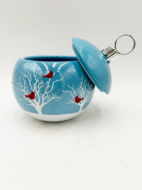 SNOWY BIRDS ORNAMENT