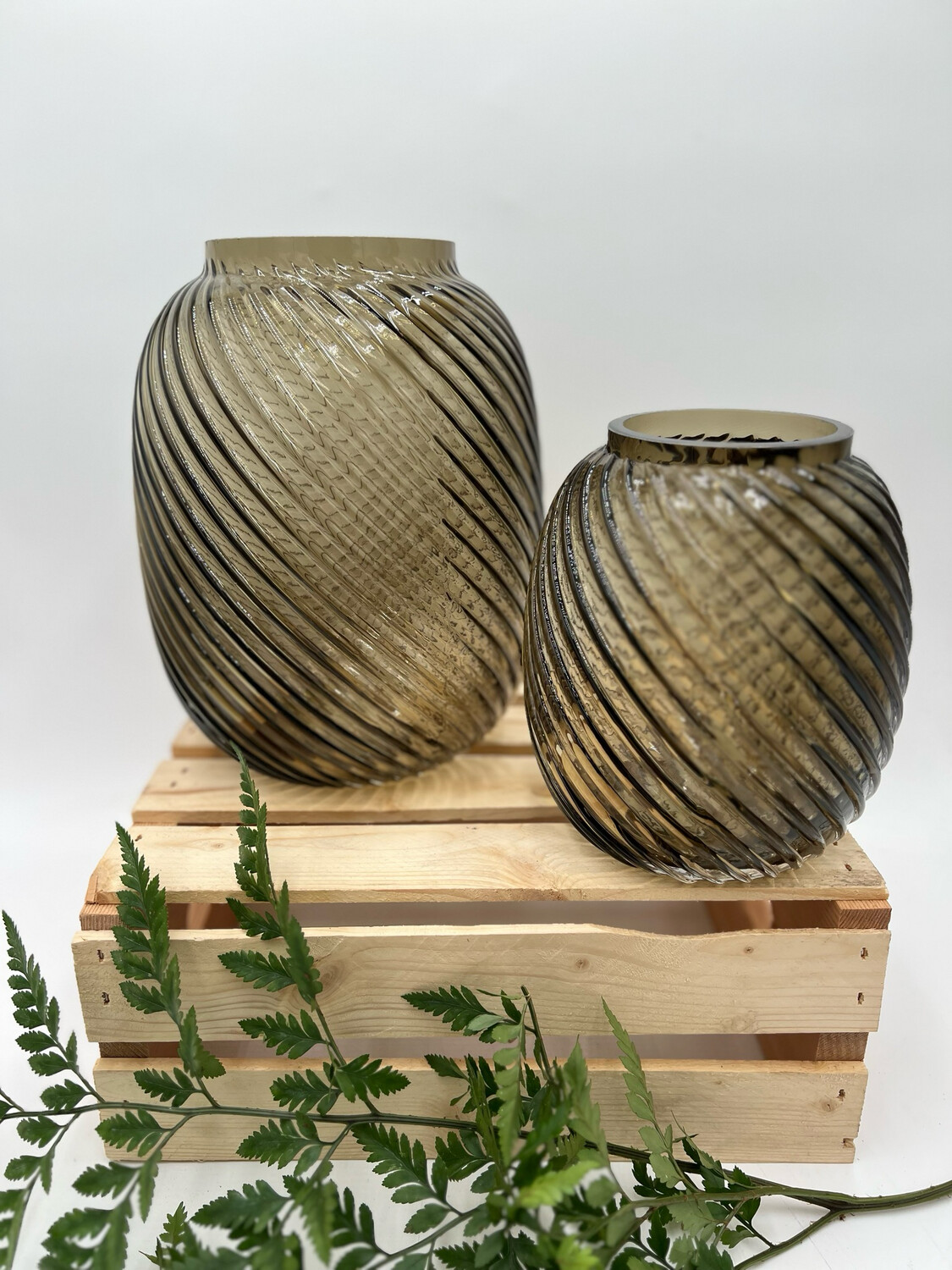 TORNADO GREY SWIRL BARREL VASE 9" H