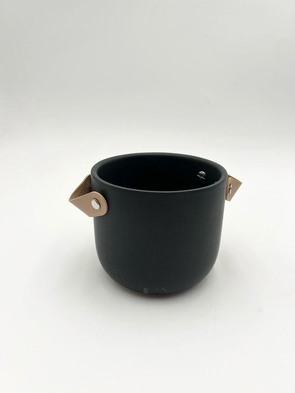 MATTE BLACK CONTAINER W/ HANDLES 5"