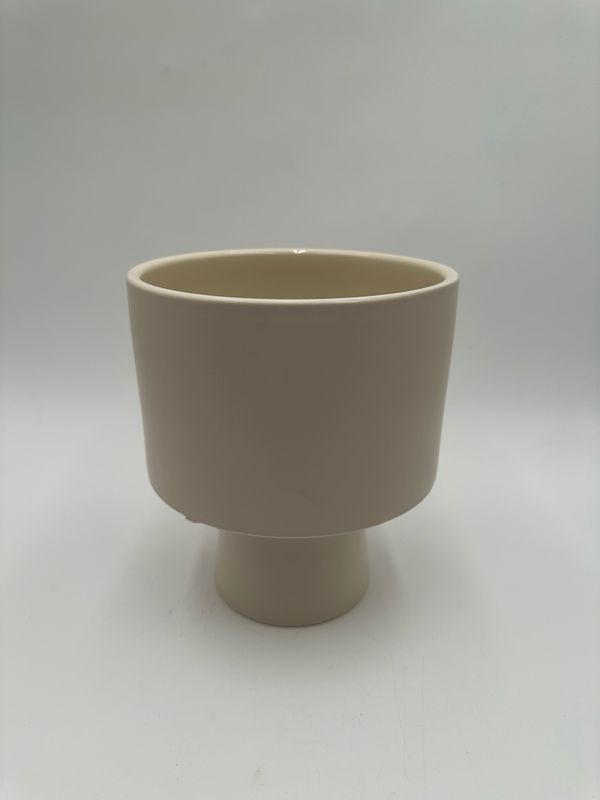 WHITE PEDESTAL PLANTER 7"