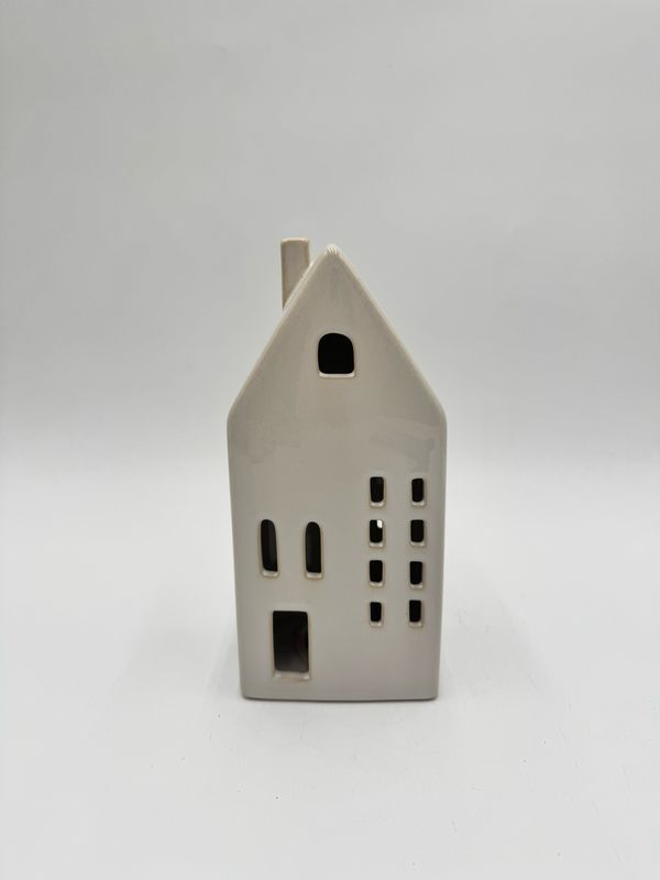 MEDIUM WHITE CERAMIC HOUSE 8.5"