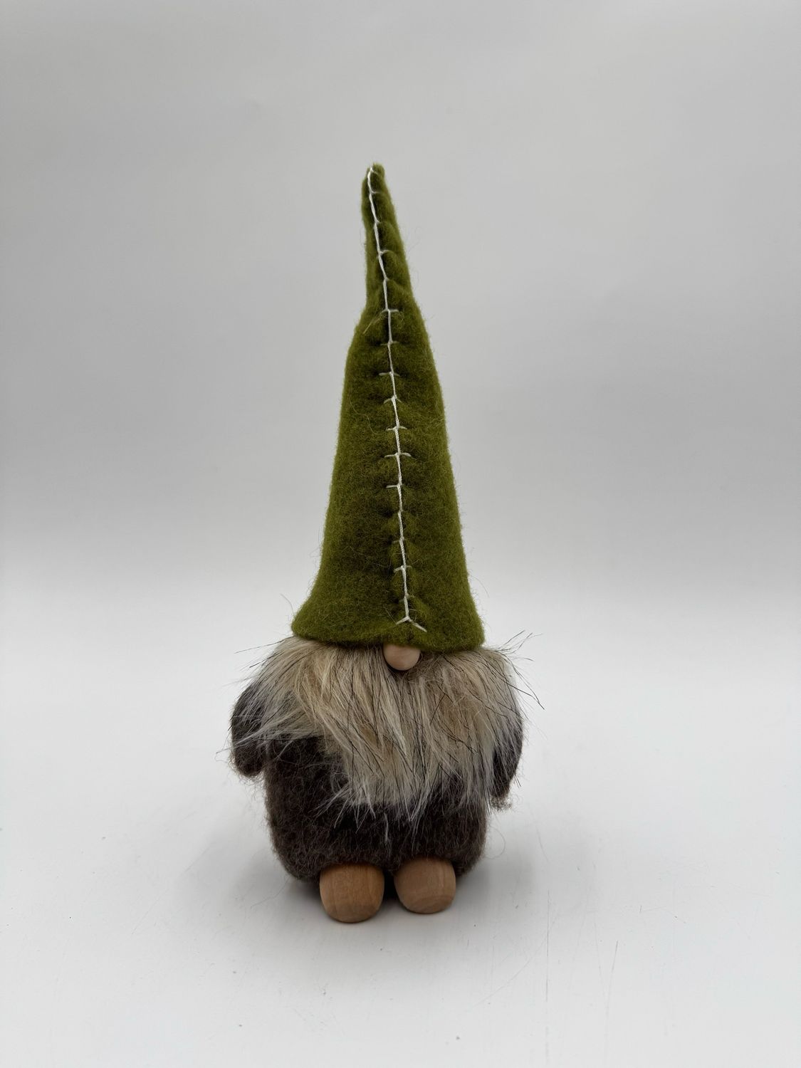 MERINO WOODLAND GNOME W/ STITCH HAT 8"