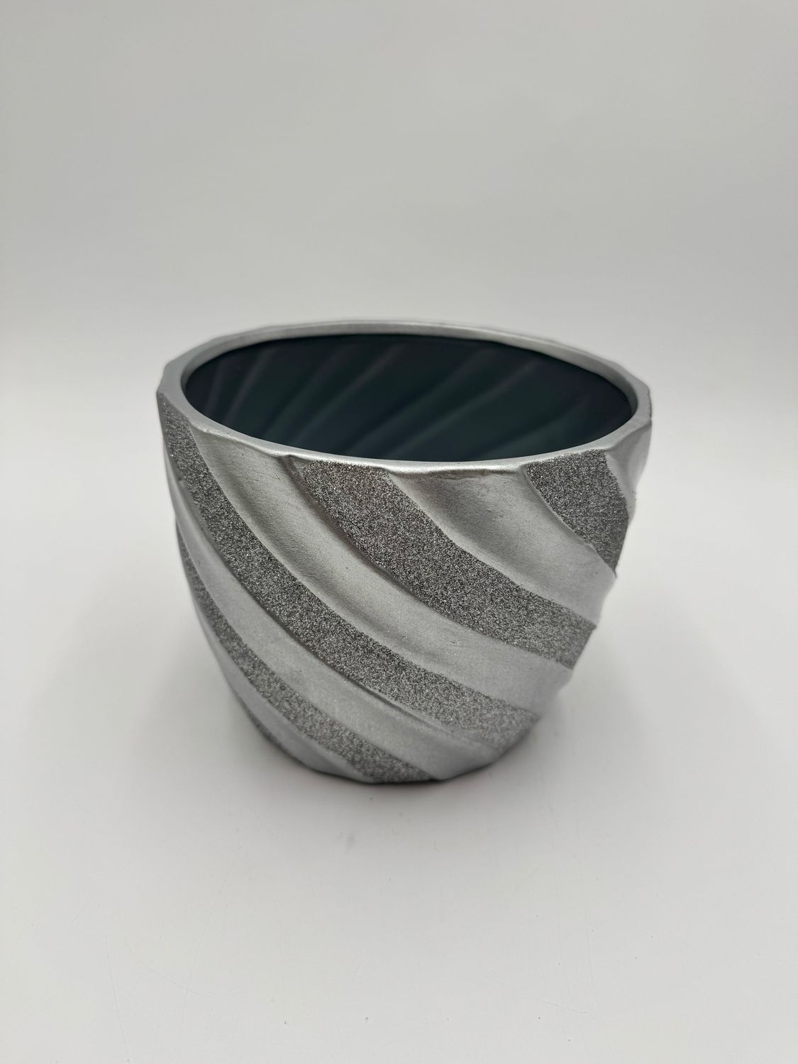 SILVER SPARKLE SWIRL PLANTER