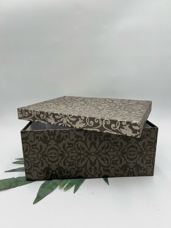 LARGE RECTANGLE PAPER GIFT BOX 12" L x 9" W