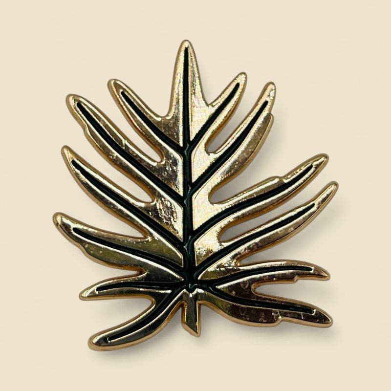 PHILODENDRON LEAF LAPEL PIN