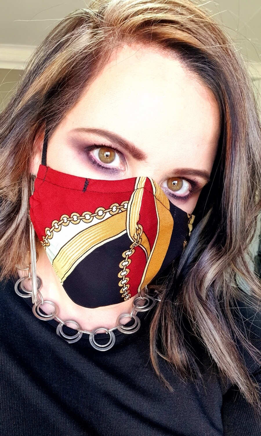 Red and Gold Chain Mask Red and Gold Chain Mask
