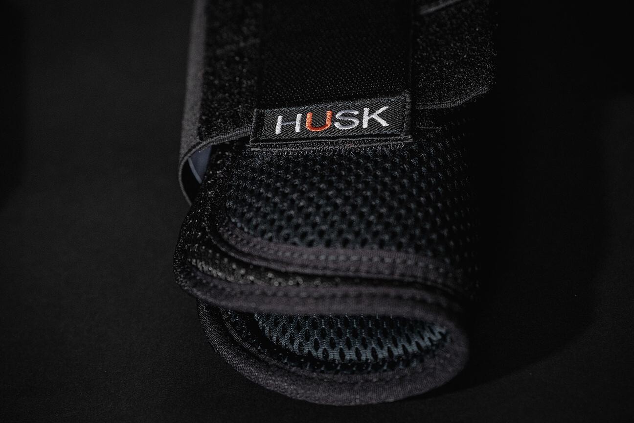HUSK Shock Air Tendon Horse Boots