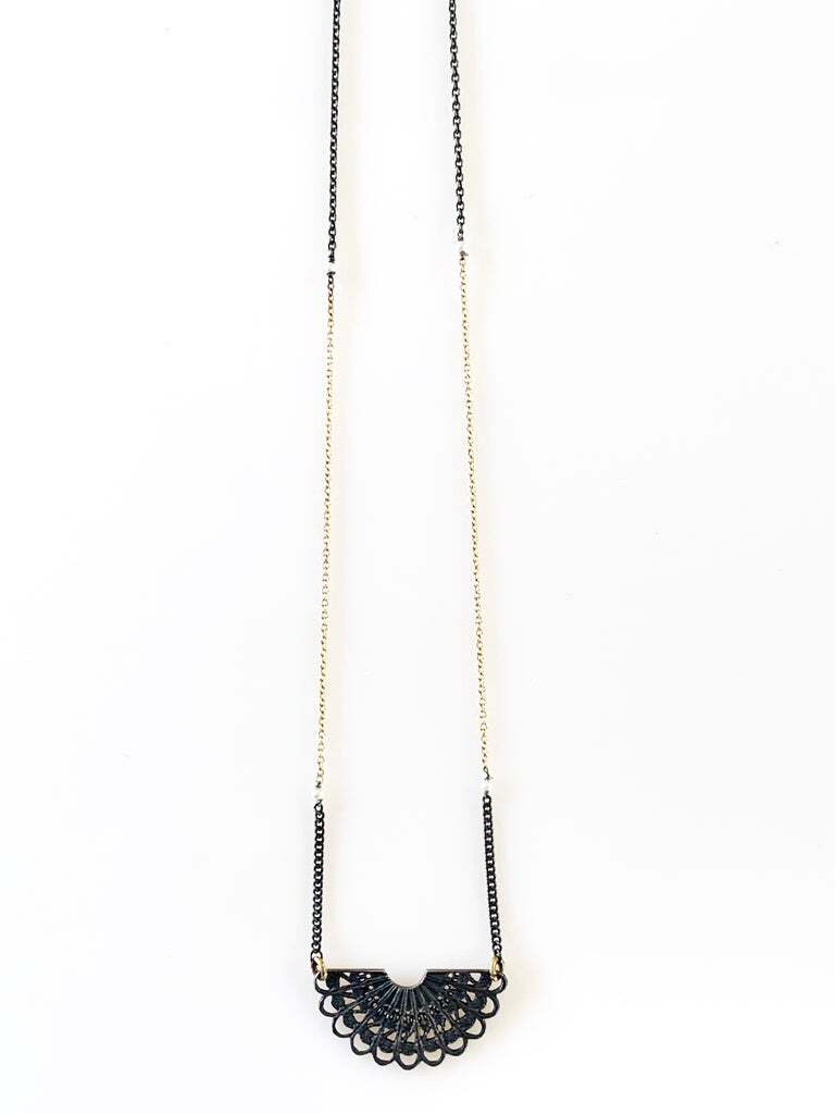 Fan Necklace with pearls