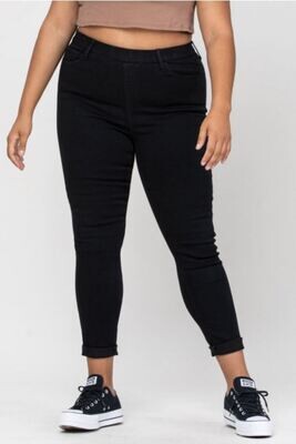 Curvy Ivy Mid Rise Pull On Cropped Jeans Curvy Ivy Mid Rise Pull On Cropped Jeans