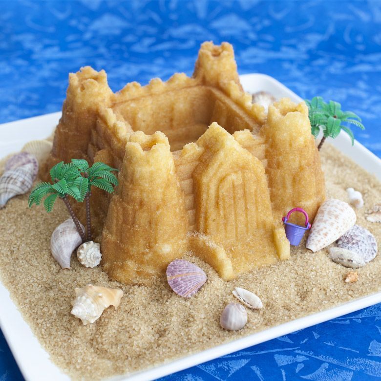 Nordic Ware のお城のケーキ型 Castle Bundt Pan Nordic Ware Castle Bundt Pan