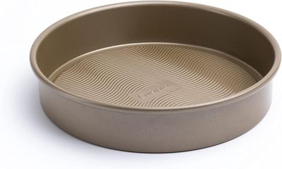 Cuisipro Round Cake Pan 9.5 in x 2 in