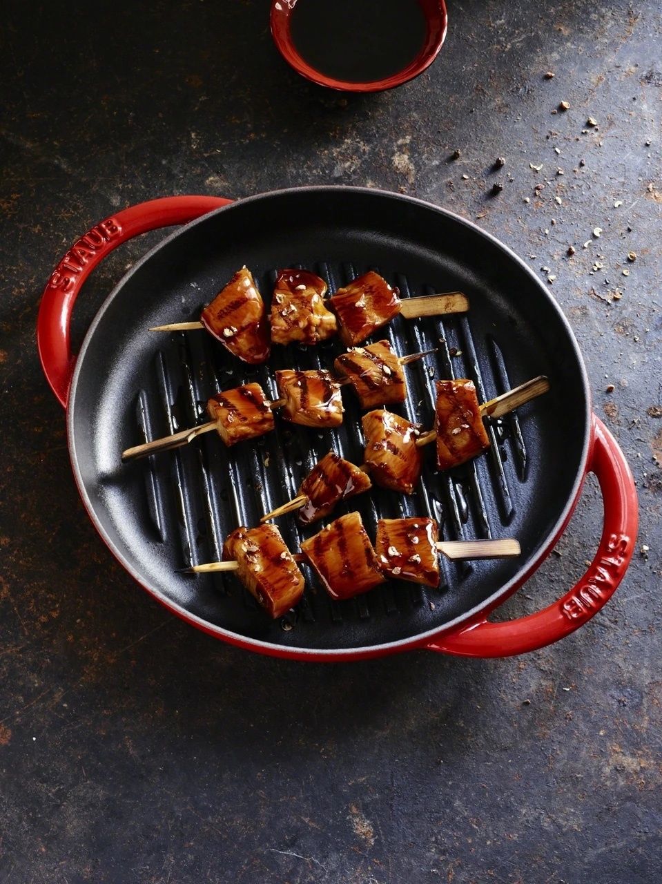 Staub Cast Iron Grill Pan Round Red 10.25 inch/26 cm