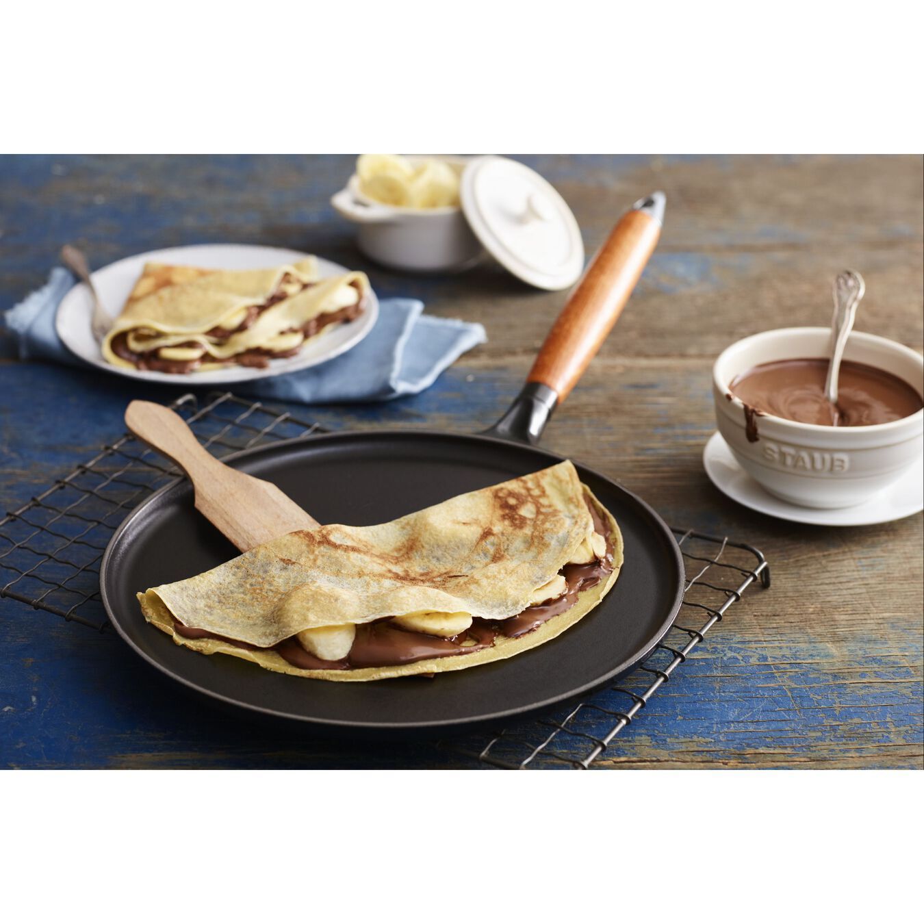 Staub Cast Iron Crepe/Pancake Pan w/Wooden Handle 28 cm