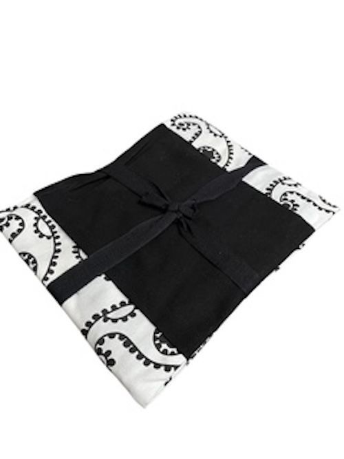 Portugal Imports Casa Mano Black/White Apron