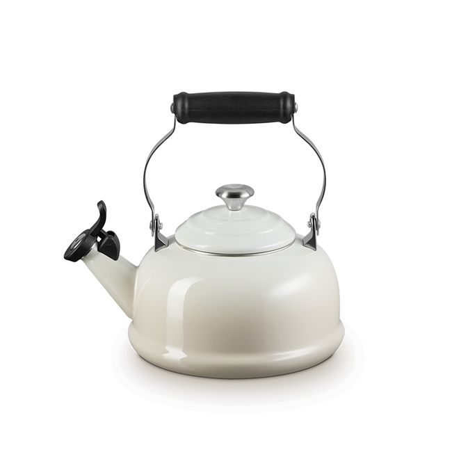 Le Creuset  Classic Whistling Kettle Meringue 1.6 L