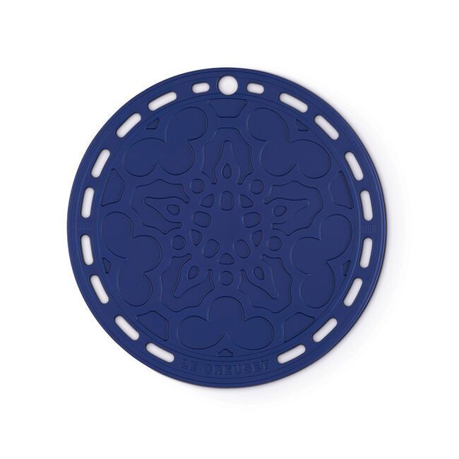 Le Creuset French Trivet Blueberry 8 in