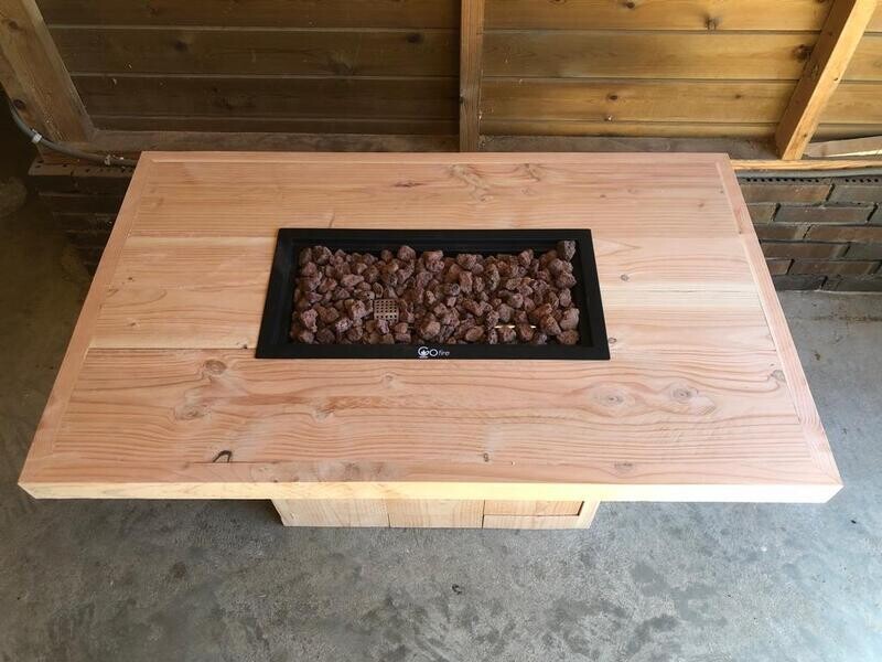 Rechthoekige Vuurtafel met zwart gecoate brander