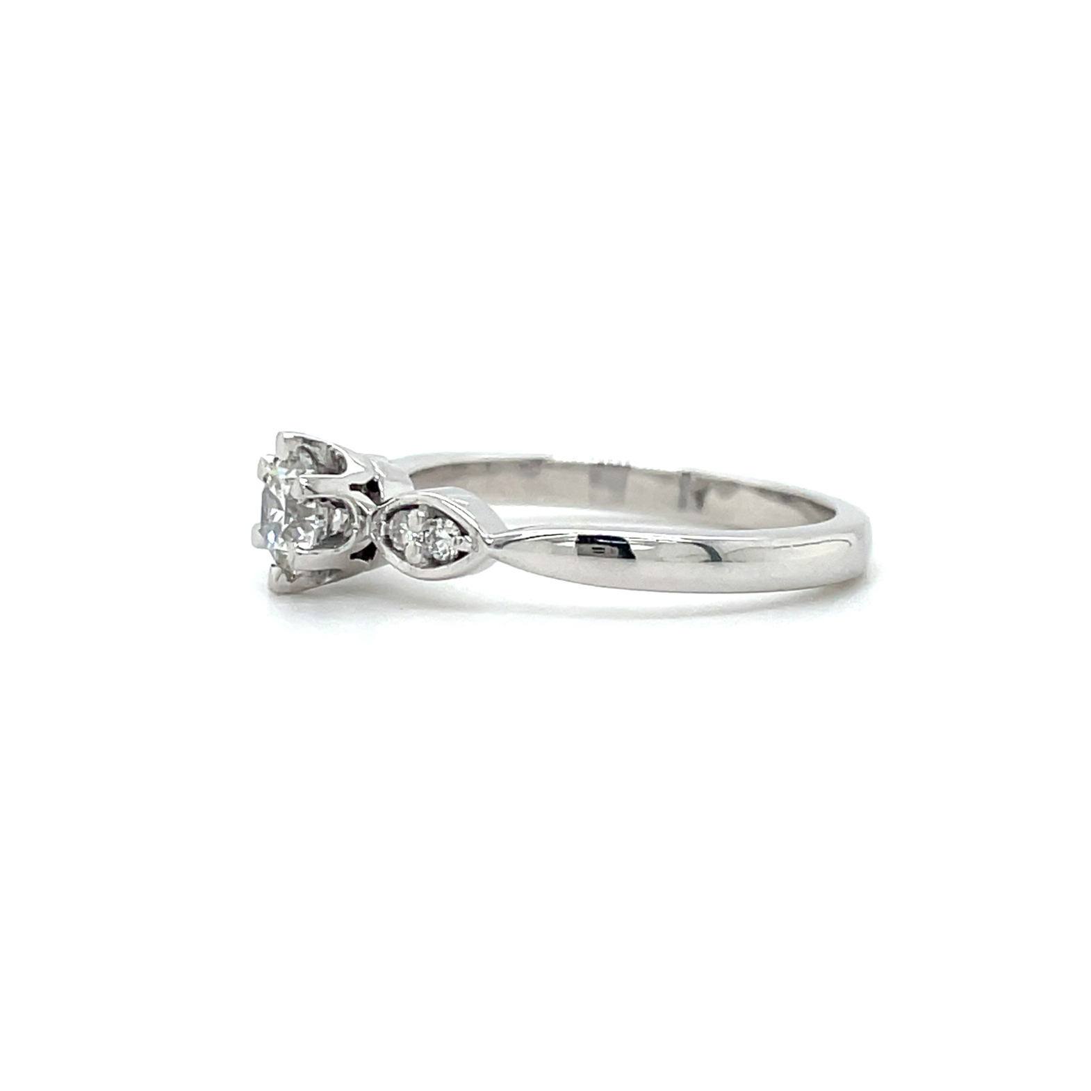 18ct White Gold Round Lab Grown Diamond Engagement Ring