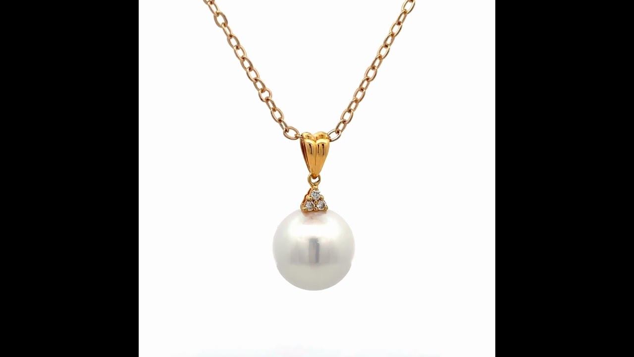 9ct Yellow Gold Diamond & Pearl Pendant