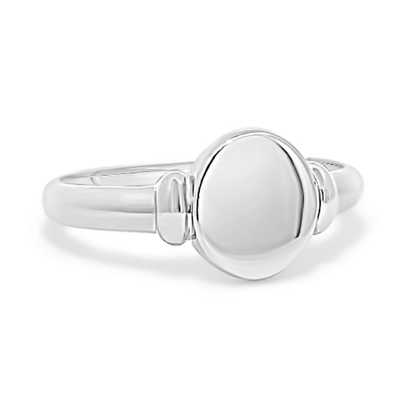 Oval Signet Ring -Small (8x7m)