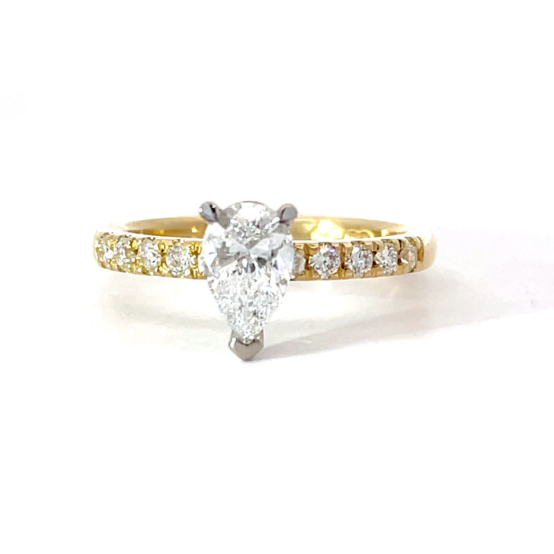 18ct Gold LAB Pear Cut Diamond Ring  (0.73ct)