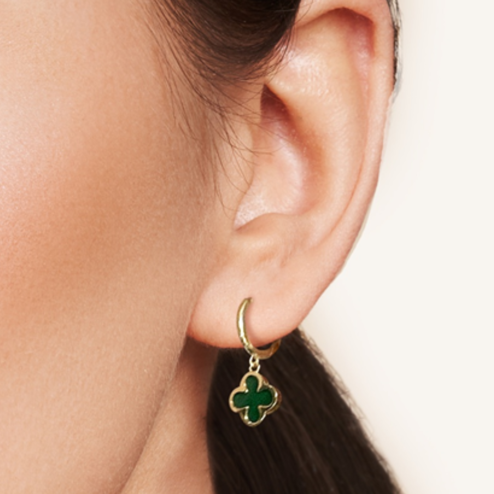 9YG Malachite Huggie Earrings