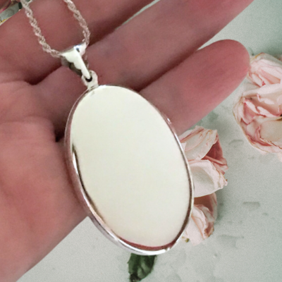 Sterling Silver Large Oval Plain Locket